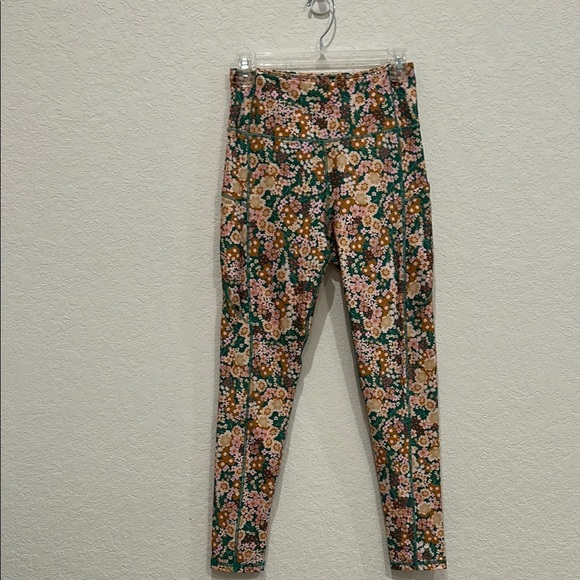 Ebb & Flow Floral Print Women's Leggings - Picture 1 of 11